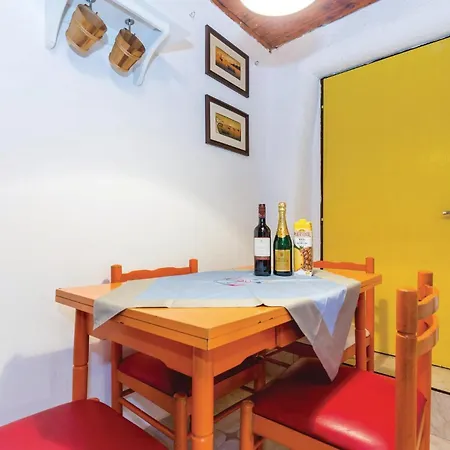 Gorgeous In With Wifi Apartment